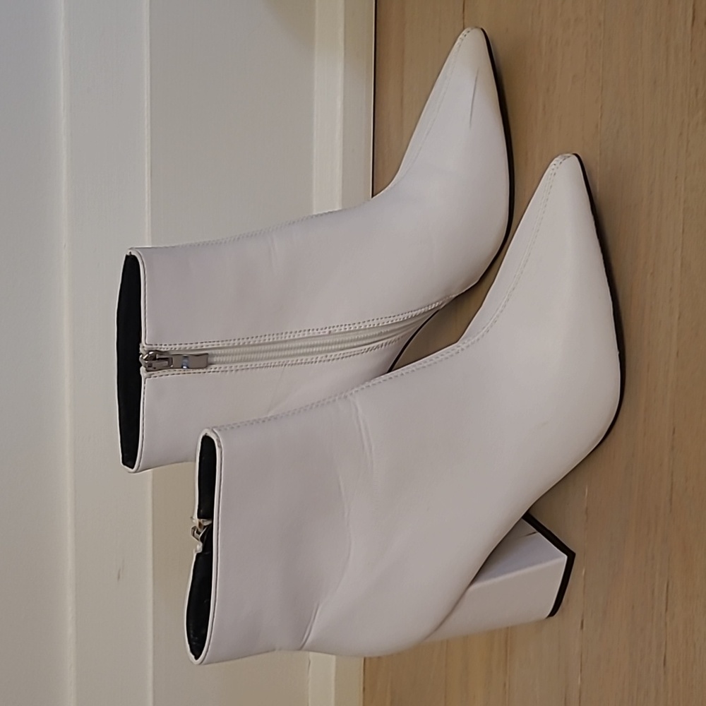 White Boots Public Desire Size 7